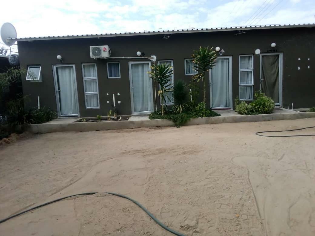 Unkurungu Events And Guesthouse Rundu Exterior photo